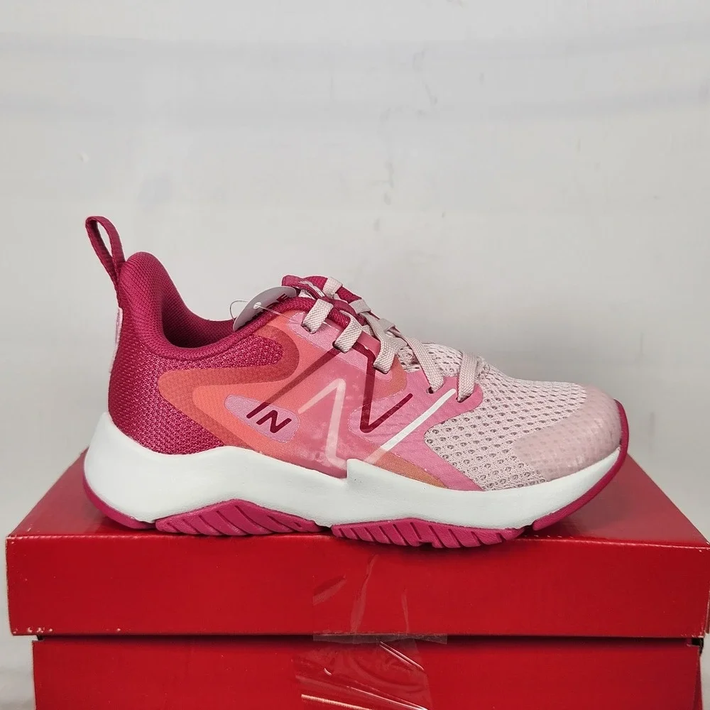 New Balance Rave Run v2 Sneakers Kids Size 11 WIDE Pink Pink Athletic Shoes